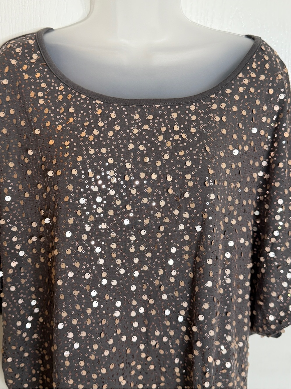 New Directions Women’s Charcoal Brown/ Rose Gold Sequined Dolman Sleeve Top 1X - Picture 3 of 12
